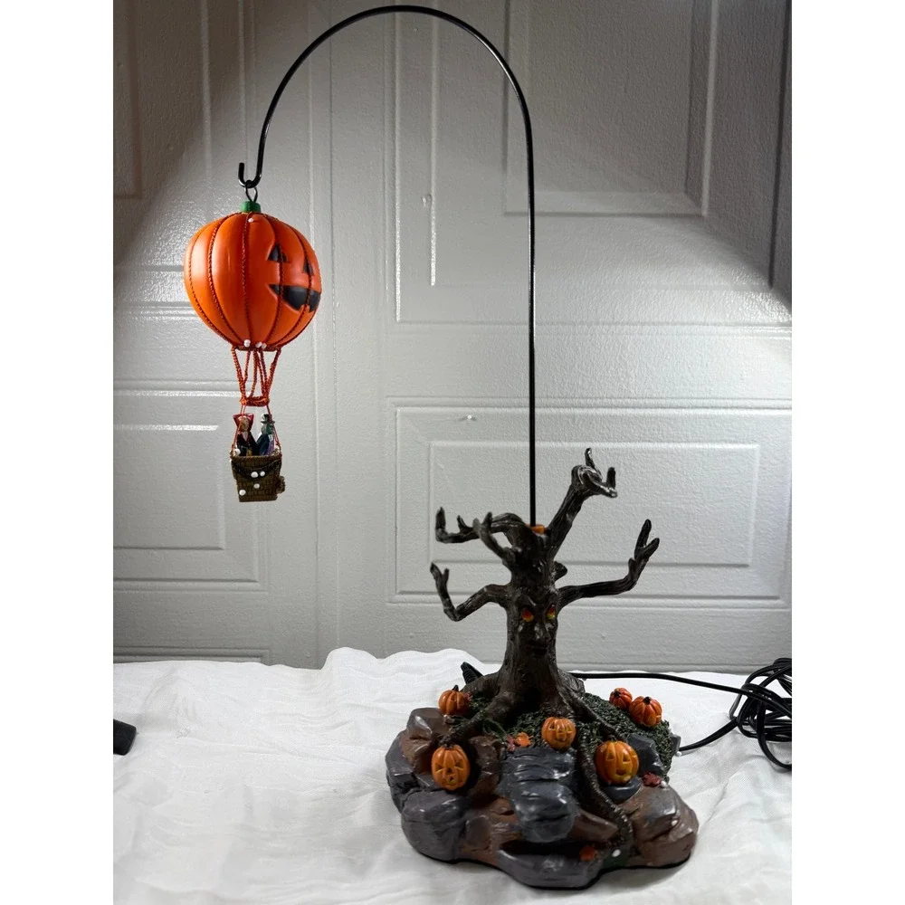 Lemax Spooky Town My Boo!-tiful Balloon Animated Halloween Village 2005 54315
